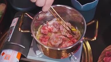 新鲜健康的寿喜锅视频的预览图